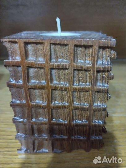 Подсвечник из твердых пород дерева