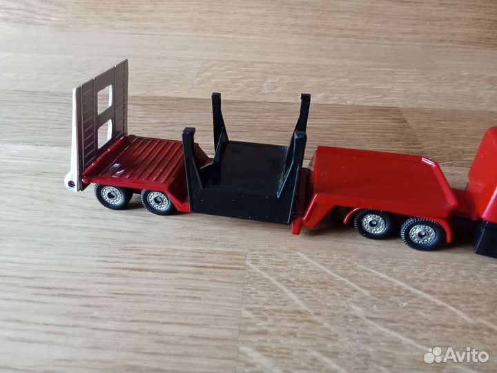 Машинка siku модель Тягач