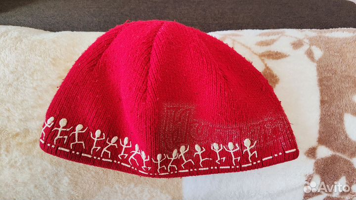 Мужские зимние шапки, кепи, шарфы