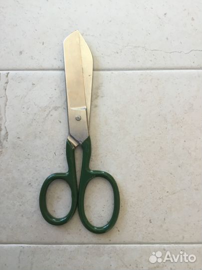 Ножницы, булавки вязальные, шпильки для волос, др