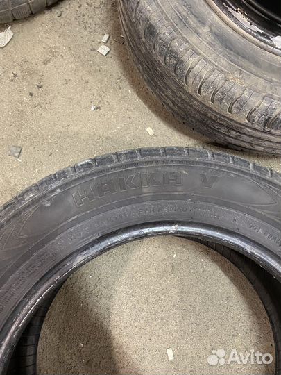 Nokian Tyres Hakka V 215/60 R16