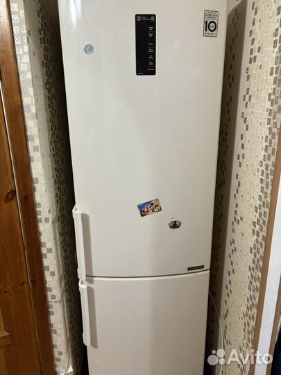 Холодильник lg