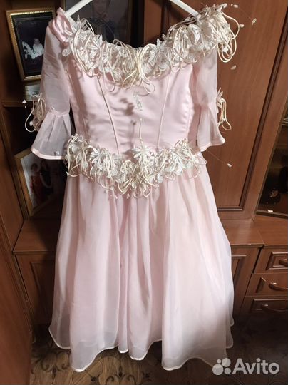 Платье на девочку