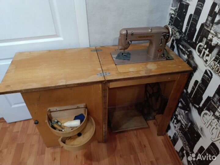 Швейная машина подольск ножная