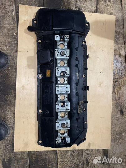 Клапанная крышка BMW E39