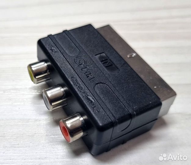 Адаптер scart / RCA