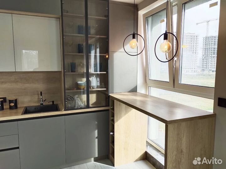 Кухни с барной стойкой