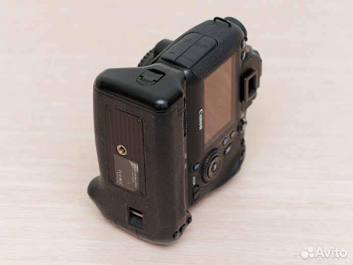 Canon 6D (WG) body с бат. ручкой и допами
