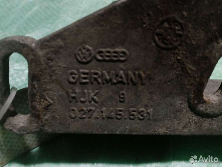 Кронштейн гидроусилителя Volkswagen Passat B3