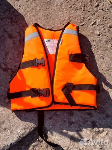 Спасательный жилет