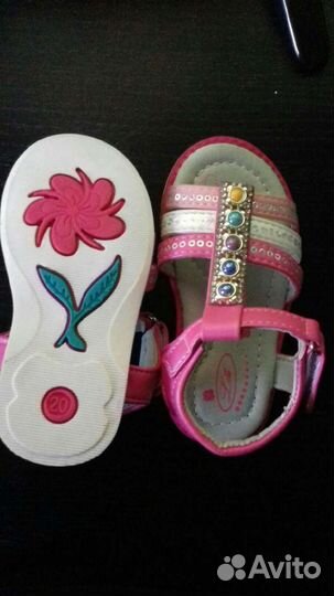 Босоножки для девочки 20 размер новые