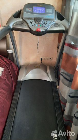 Беговая дорожка электрическая Bronze Gym T800 LC