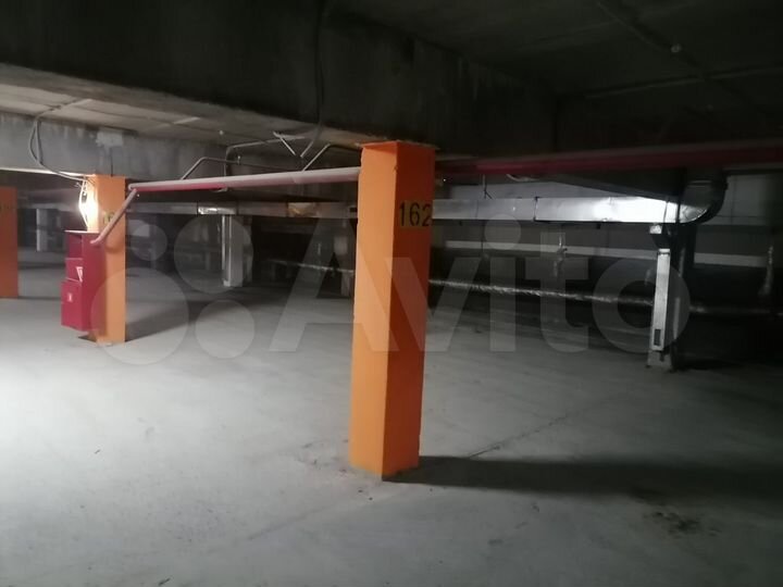 Машиноместо, 14 м²
