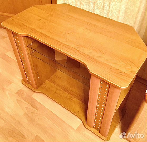 Тумба под телевизор