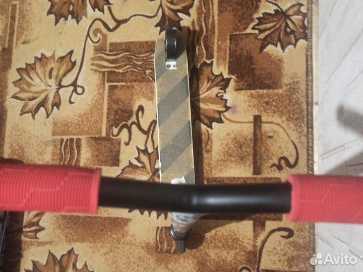 Трюковой самокат