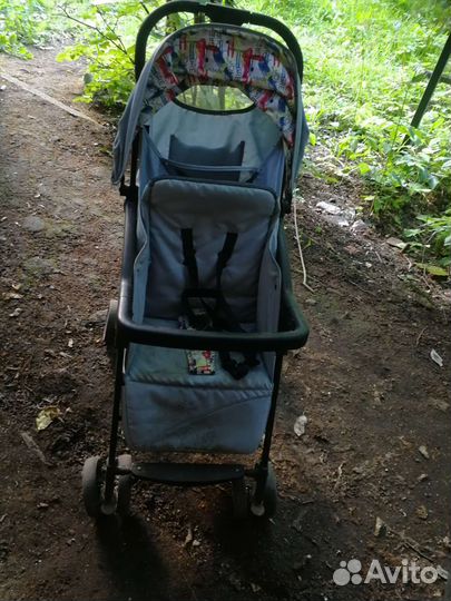 Прогулочная коляска