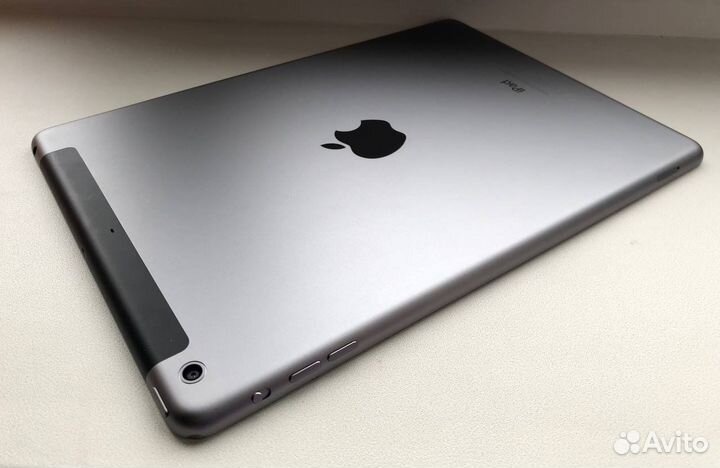 iPad air 32гб LTE