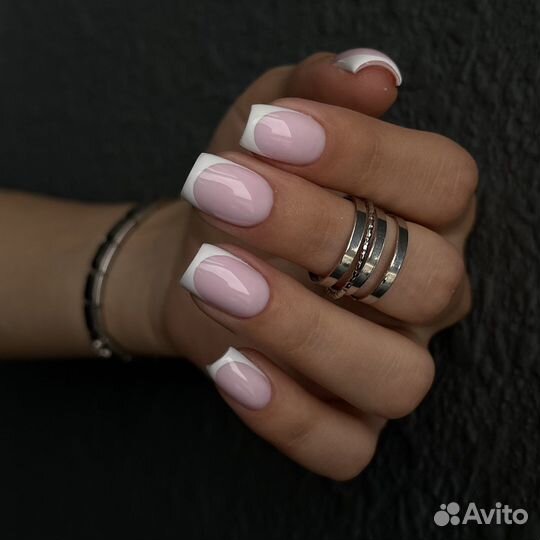 Маникюр, педикюр