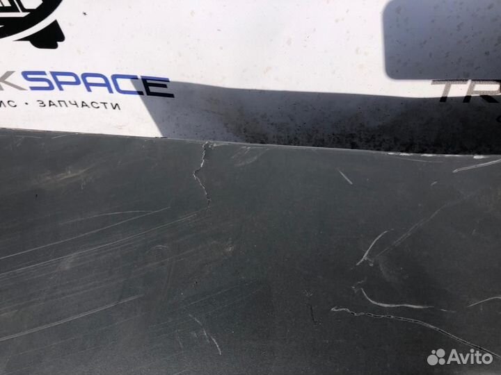 1835024 Корпус подножек правый Daf XF106