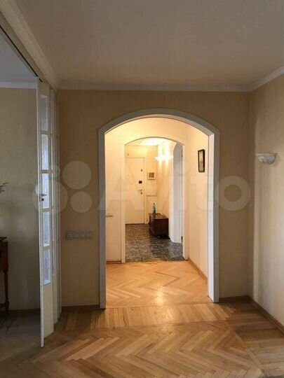 Комната 14 м² в 5-к., 6/16 эт.