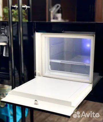 Зеркальный холодильник Samsung side by side