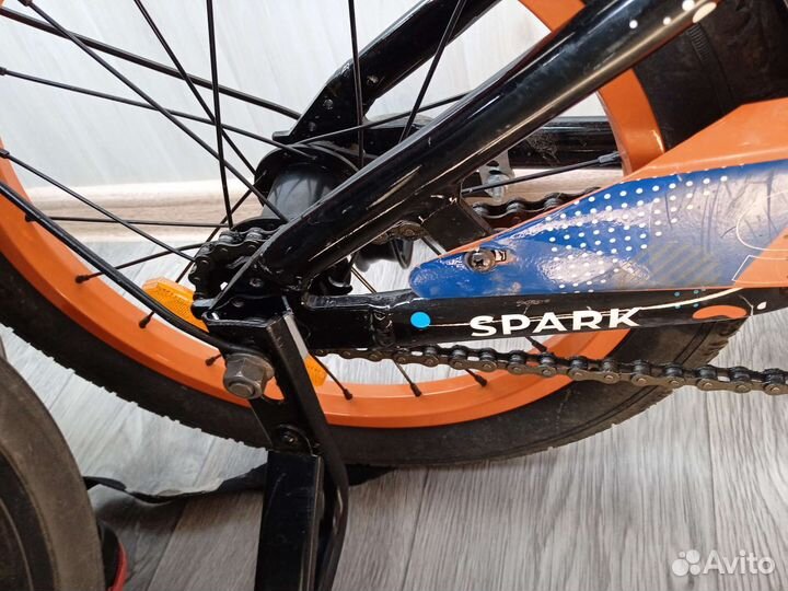 Детский велосипед 16