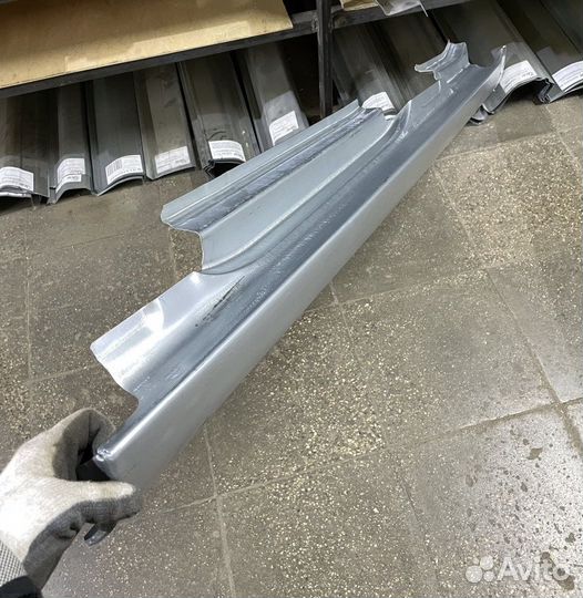 Порог левый Volkswagen Jetta V (Klokkerholm)