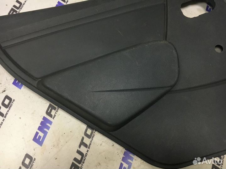 Обшивка двери задней левой Рено Логан