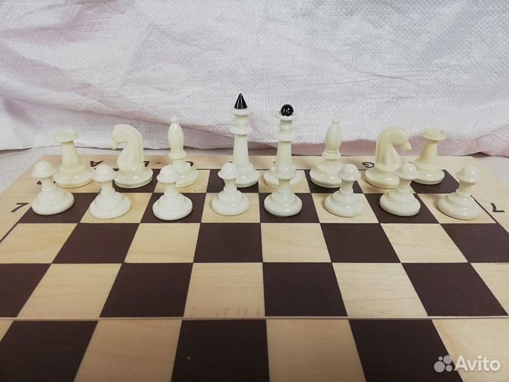 Шахматы СССР турнирные фигуры карболит 70-е г.г