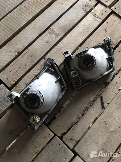 Фара Мазда Бонго