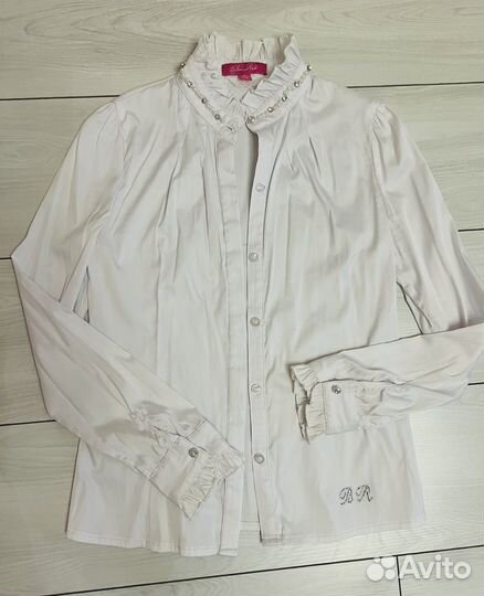 Блузка белая стрейчевая Bear Richi