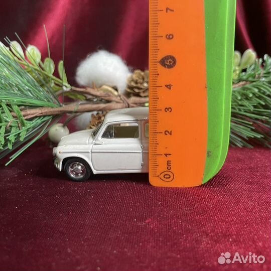 Модель автомобиля заз-965э Ялта Наш автопром