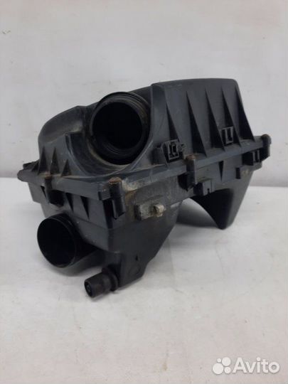 Корпус воздушного фильтра Opel Signum хэтчбэк 5