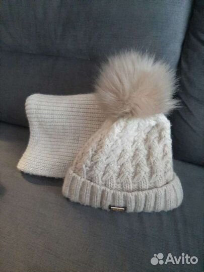 Комплект зимний женский шапка и снуд