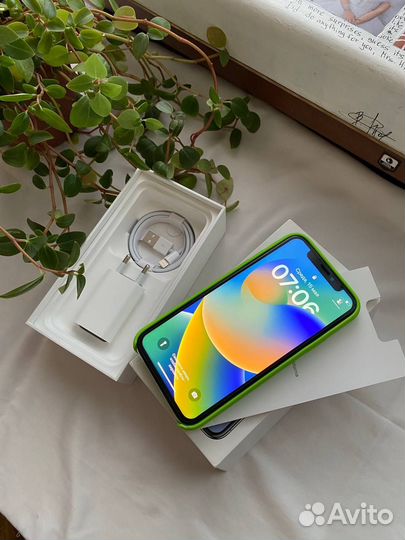 iPhone X, 256 ГБ