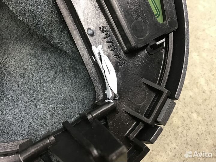 Накладка на кулису Seat Leon (1P1) 2005-2013