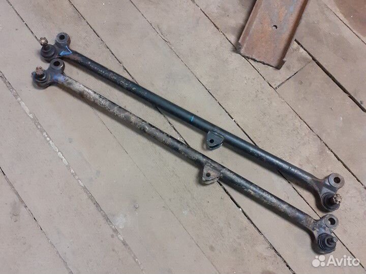 Nissan Terrano 1, 2 R20,wd21 рулевая тяга. левый