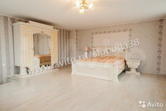 Дом 842,2 м² на участке 15 сот.