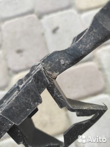 Кронштейн бампера заднего правый Skoda Octavia