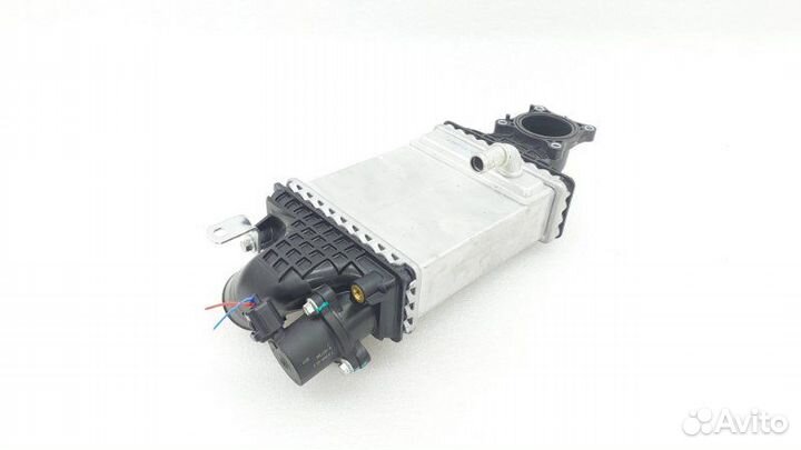 Б/У Интеркулер Состояние отличное, оригинал