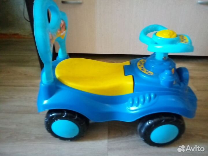 Детская машинка каталка