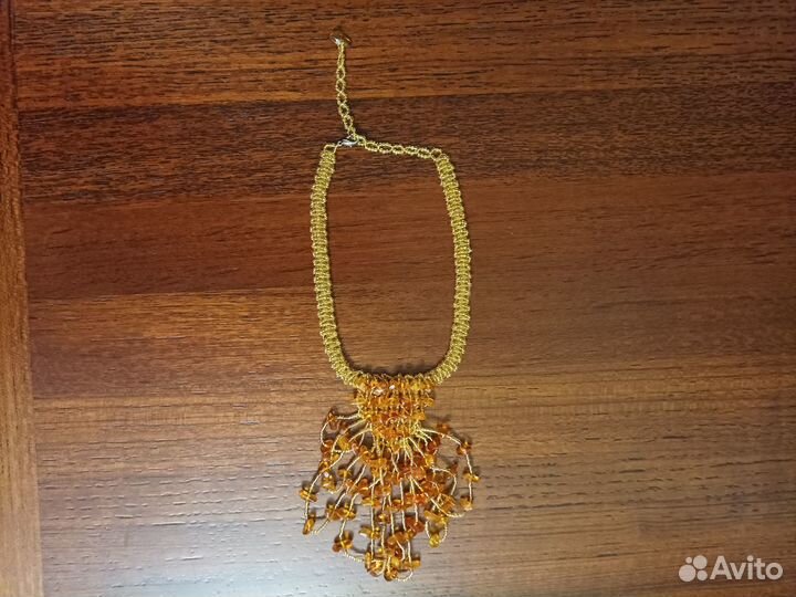 Колье-галстук из натурального янтаря ручная работа