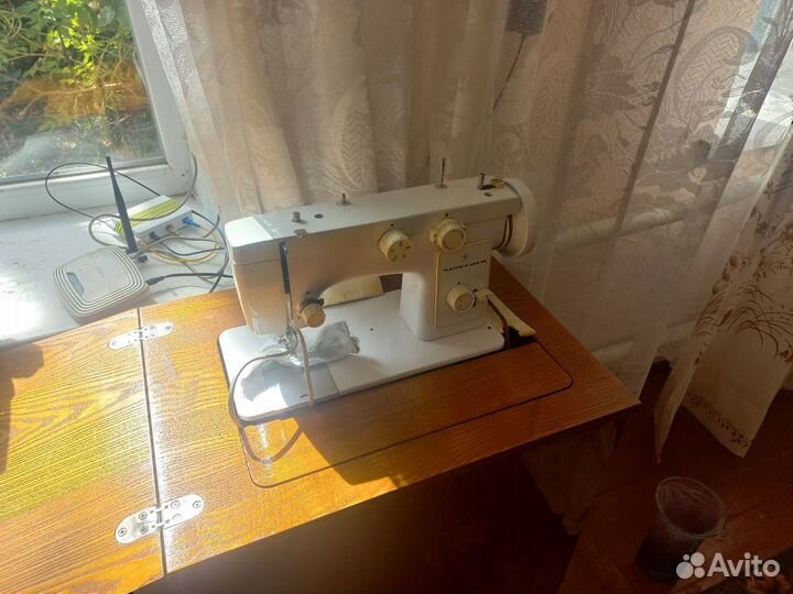 2 швейные машины