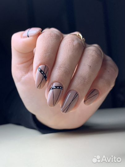 Шеллак маникюр педикюр