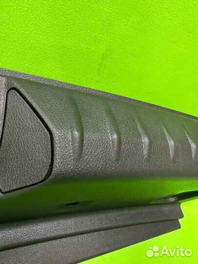 Накладка замка багажника Bmw 118I F20 N13B16 2015