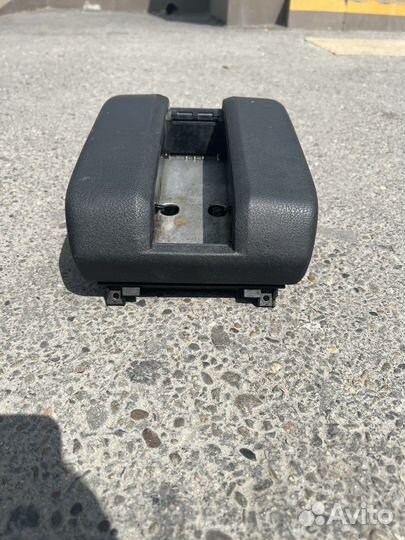 Полодлокотник bmw 5 e39