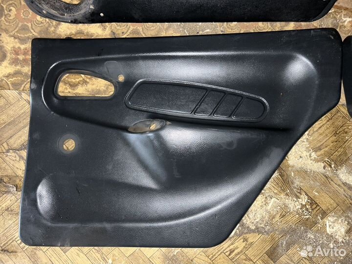 Дверные карты на ваз 2114-2115 с подиумами