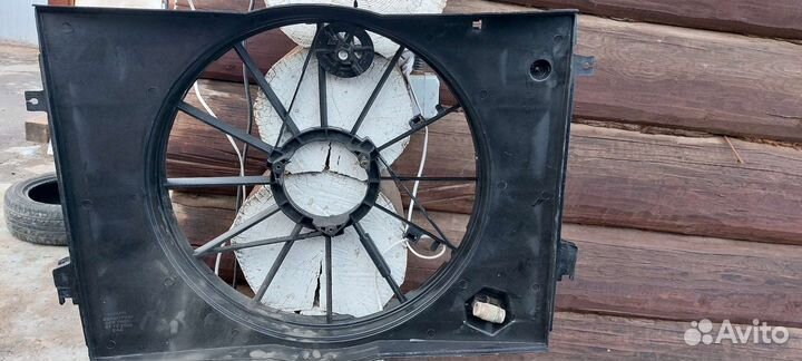 Вентилятор радиатора Hyundai Tucson 1 2004-2010