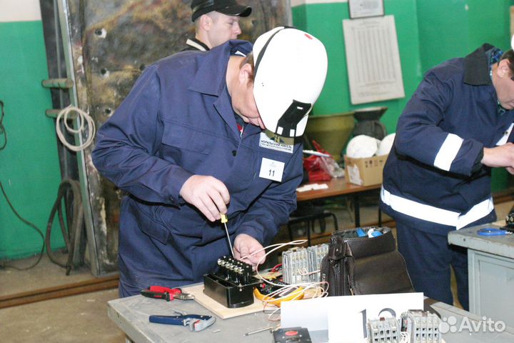 Электромонтер на вахту с проживанием