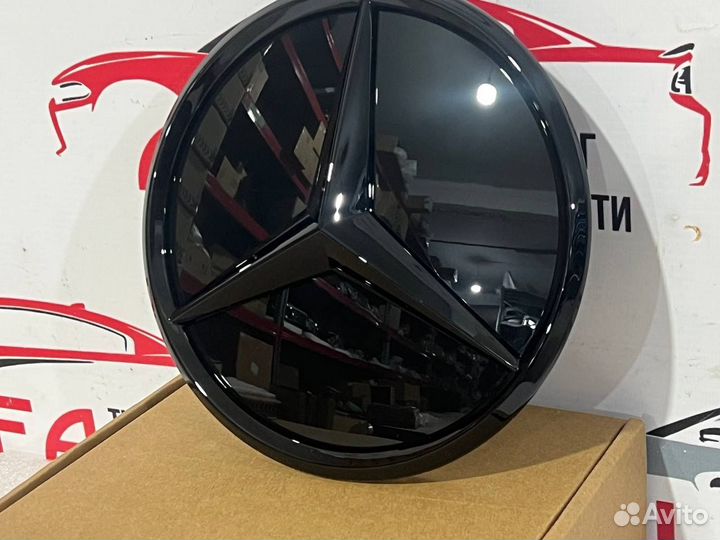 Знак звезда в решетку радиатора Mercedes w204